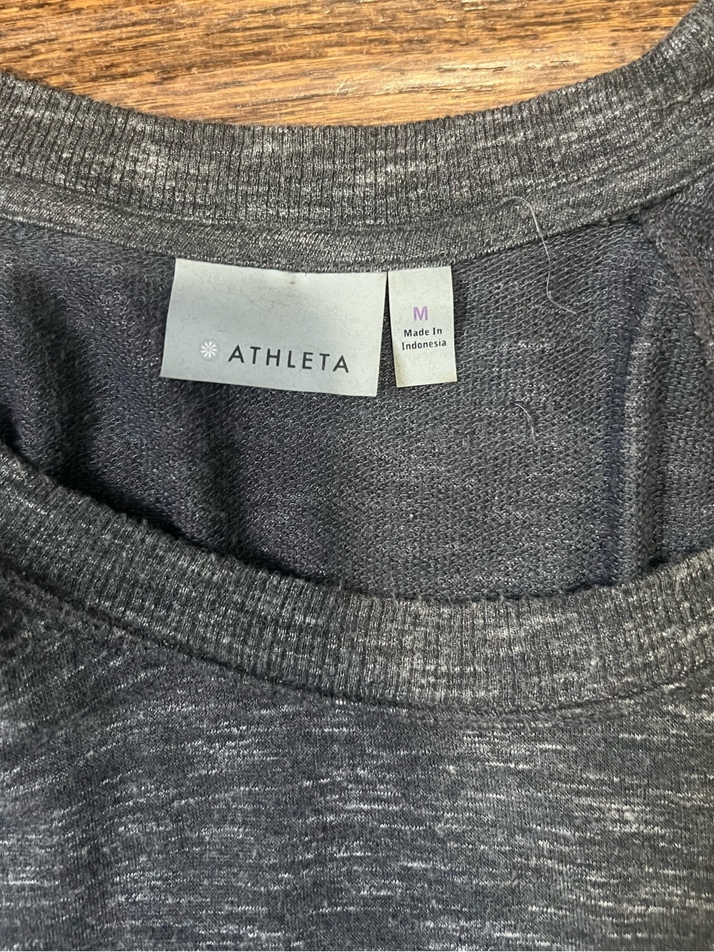 Athleta Top - Picture 2 of 2